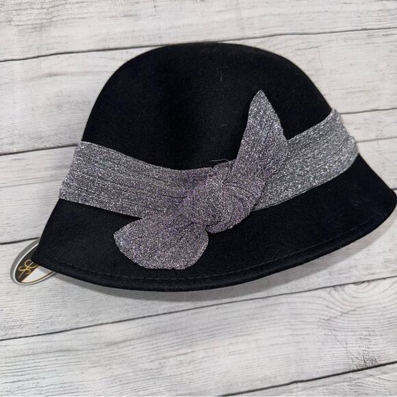 SCALA NWT Women's 100% Wool Winter Bucket Hat Black with Silver Bow One Size - Picture 2 of 4